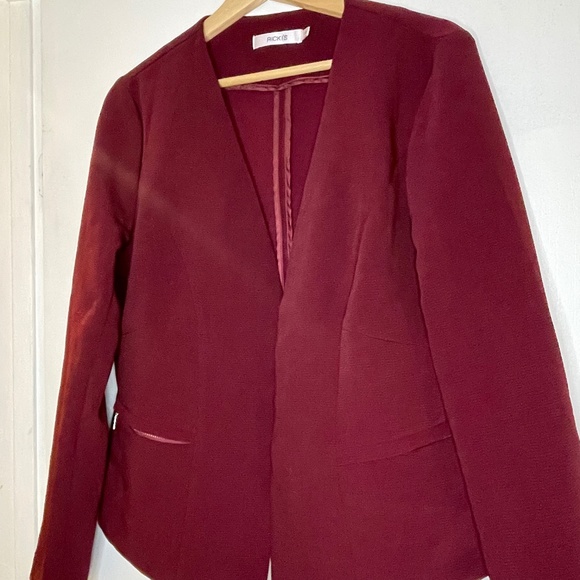 Ricki’s Burgundy Blazer - Picture 1 of 5